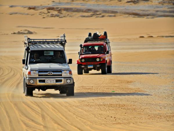 Camp-White-Desert-Egypt (2)